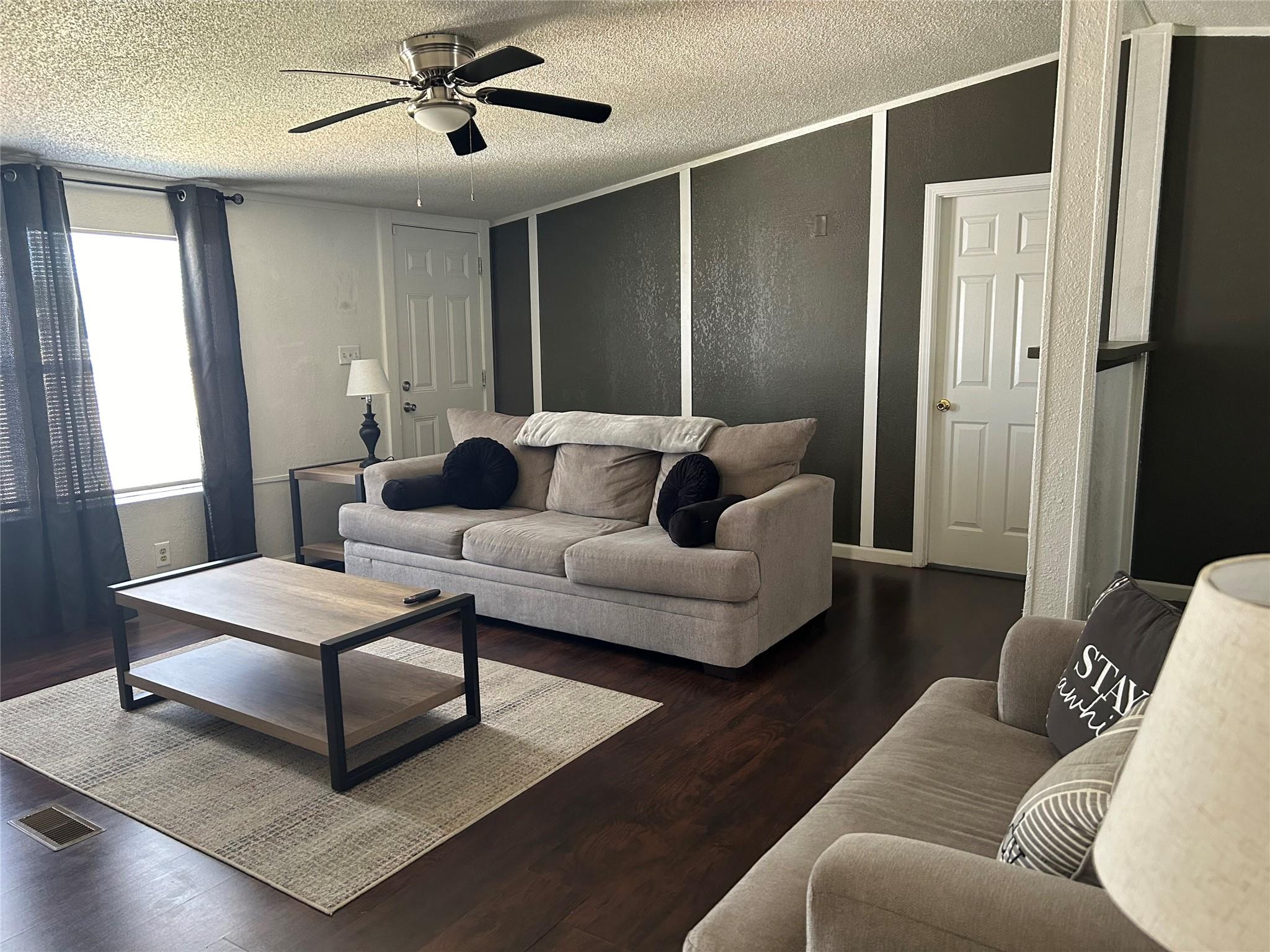 3234 Cantabrian Dr Property Photo 2