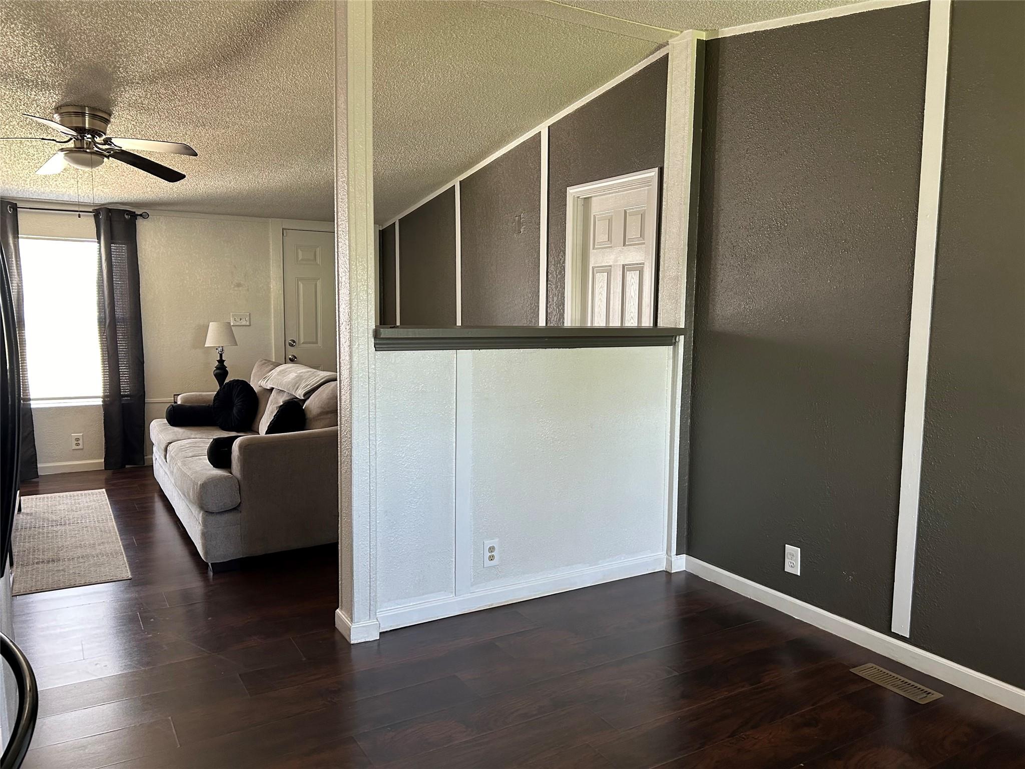 3234 Cantabrian Dr Property Photo 3