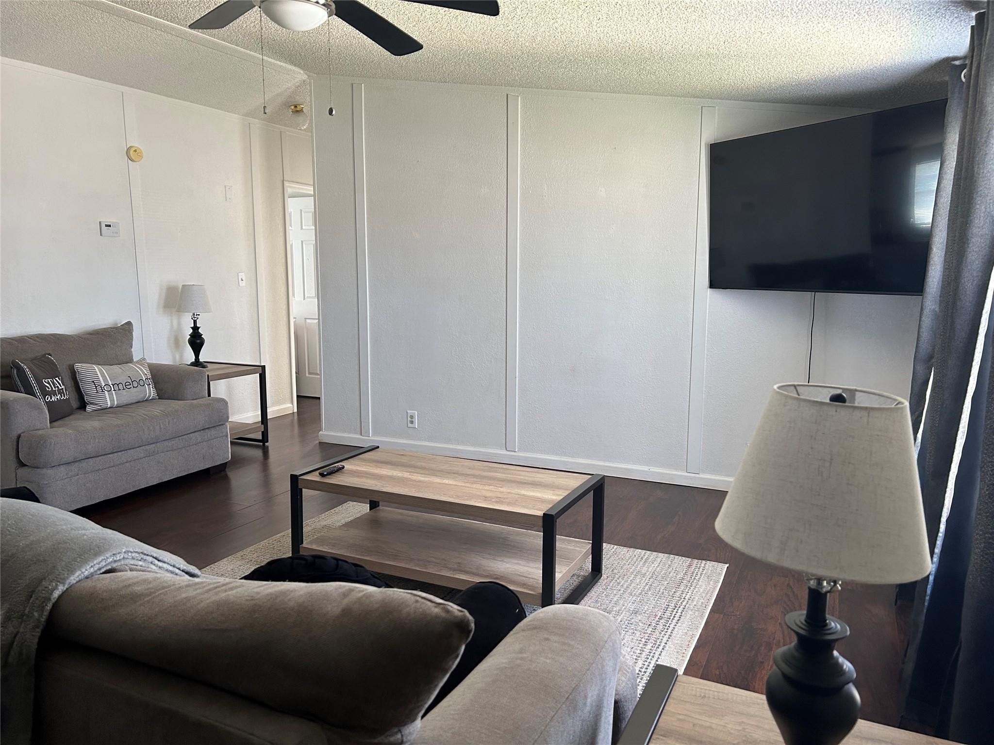 3234 Cantabrian Dr Property Photo 4