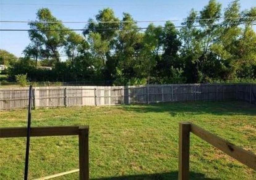 3234 Cantabrian Dr Property Photo 9