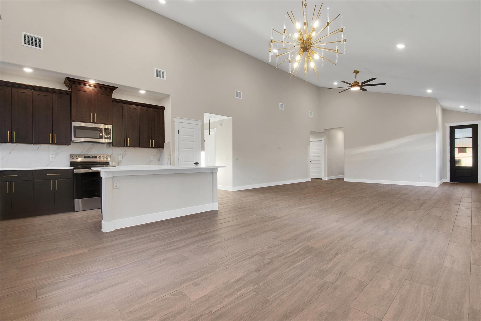 104 Kipapa Ct Property Photo 6