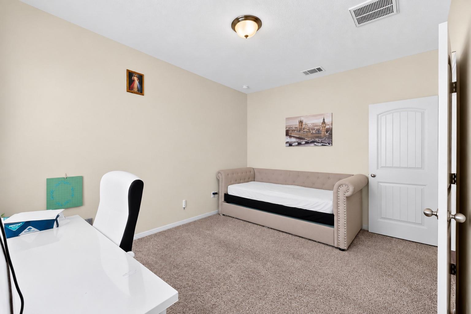 18217 Cercina Trl Property Photo 9