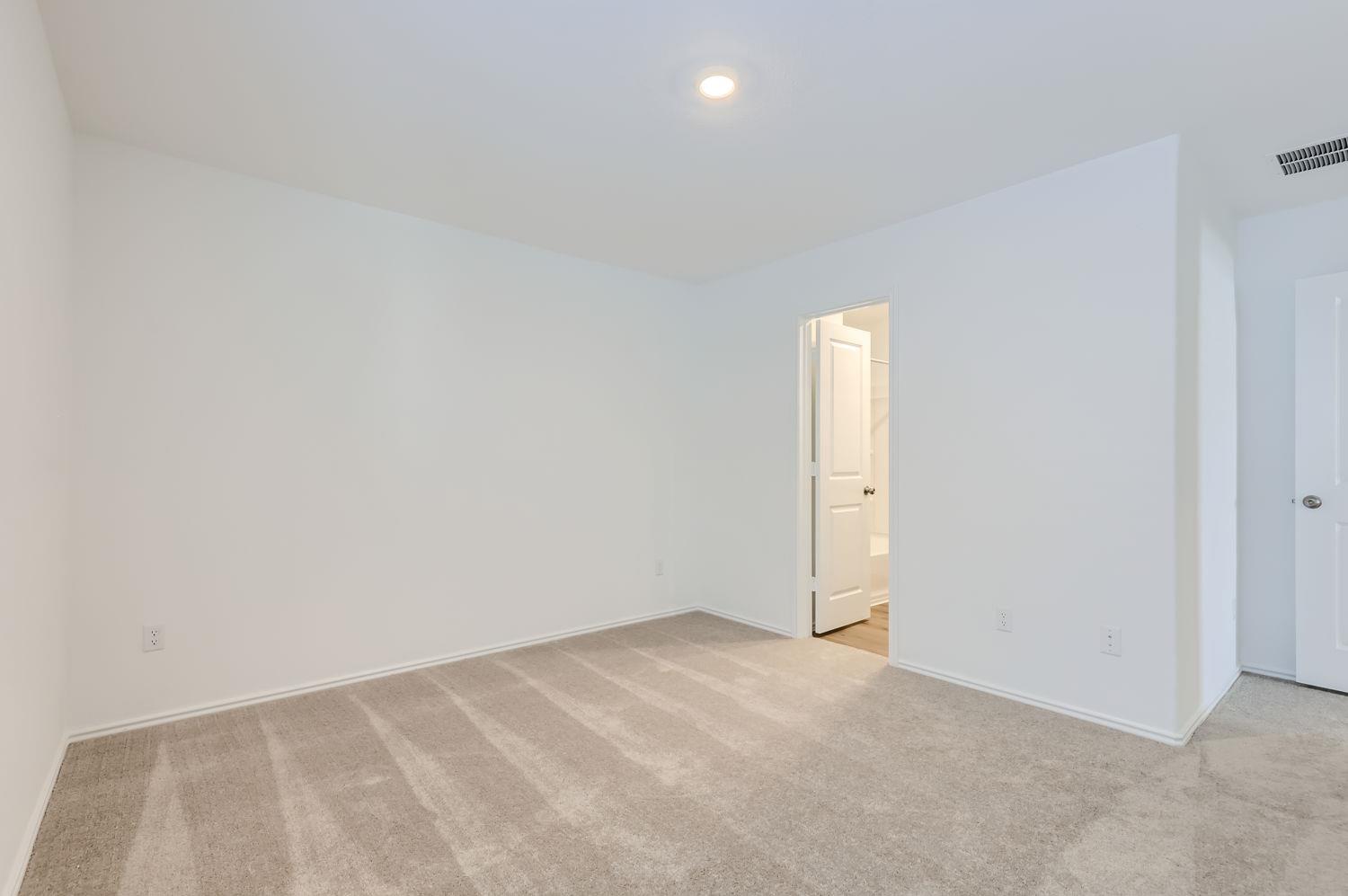 121 Standing Rock Ln Property Photo 12
