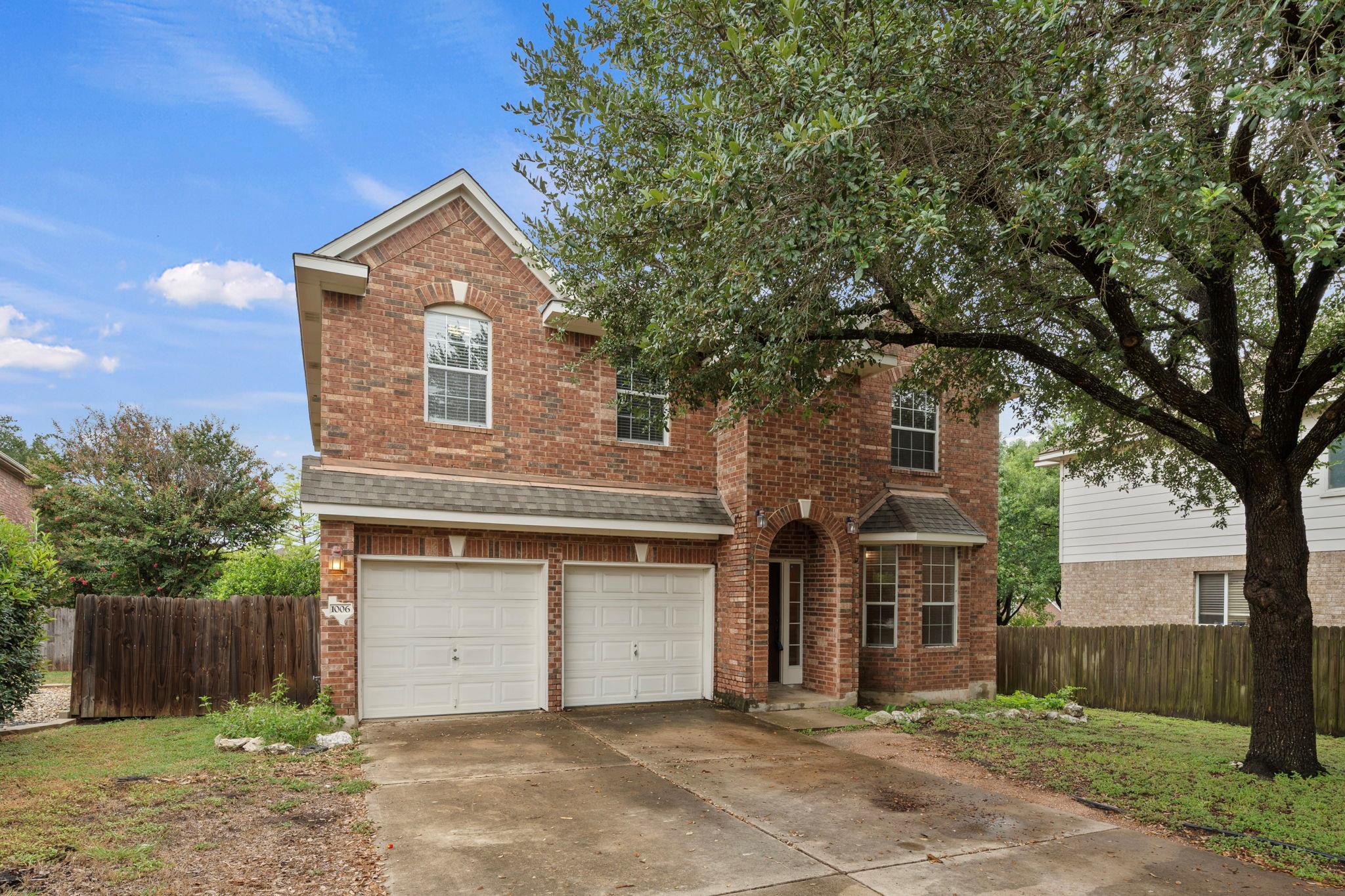 1006 Shadow Valley Cv Property Photo 2