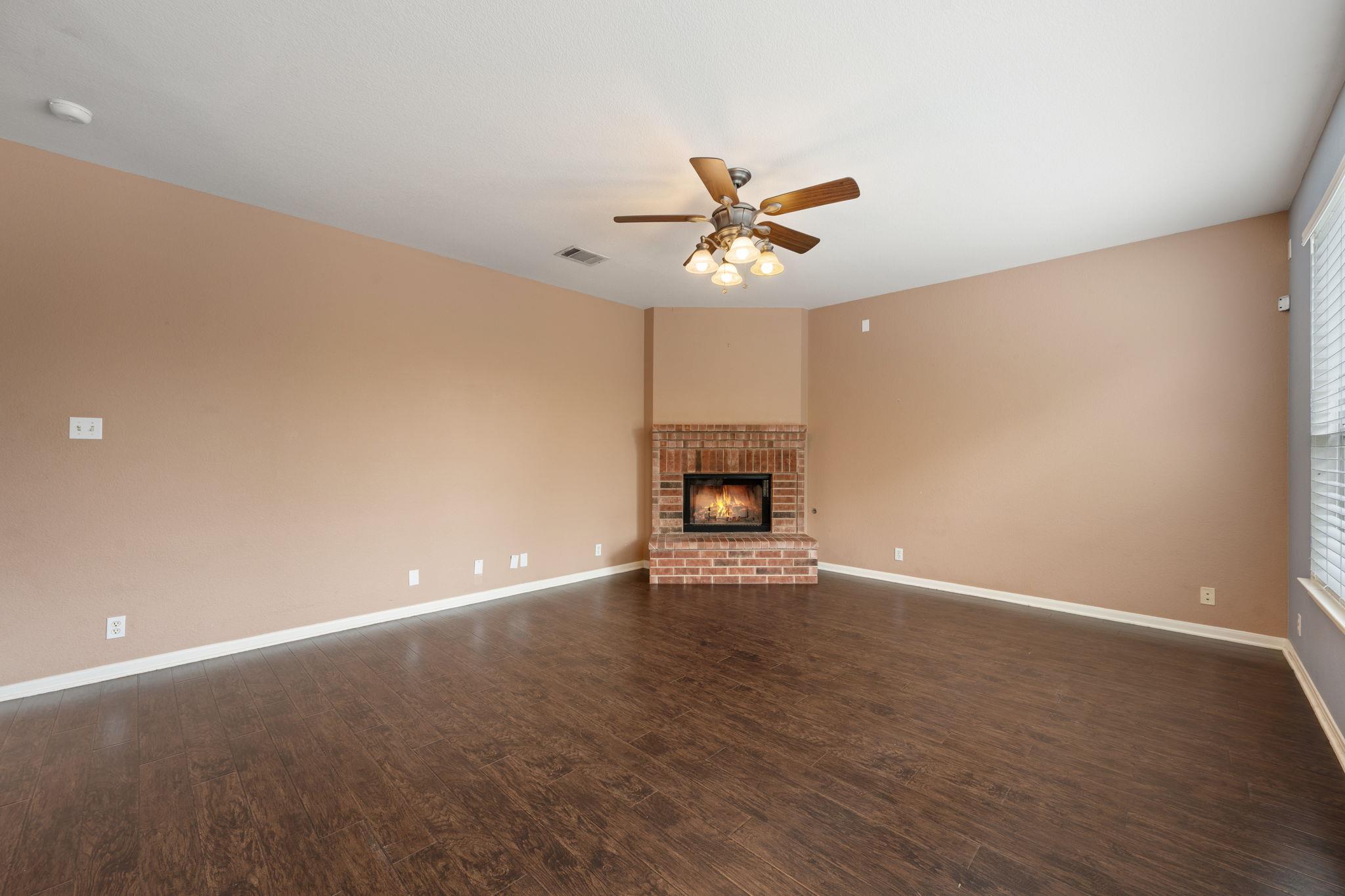 1006 Shadow Valley Cv Property Photo 5
