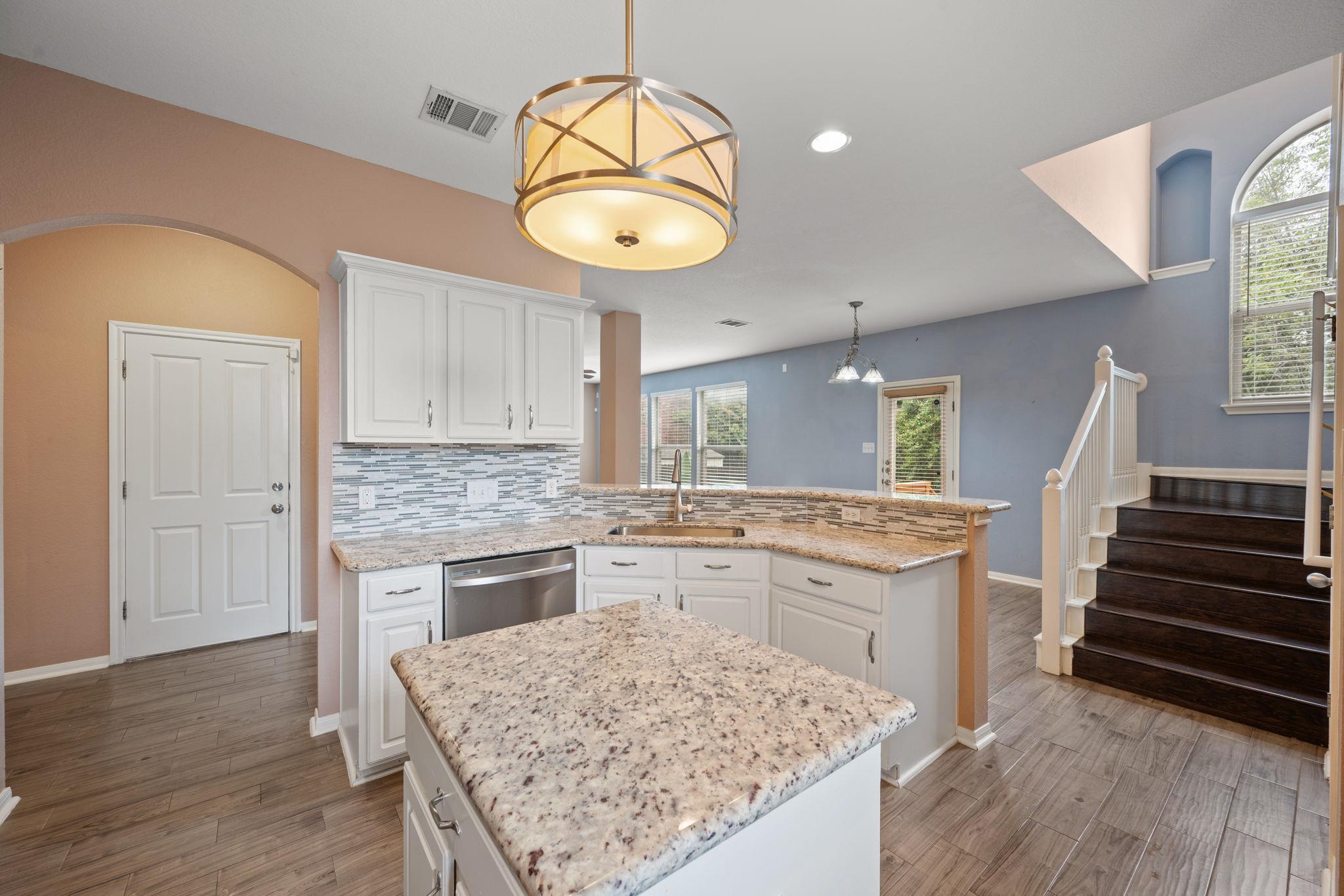 1006 Shadow Valley Cv Property Photo 8