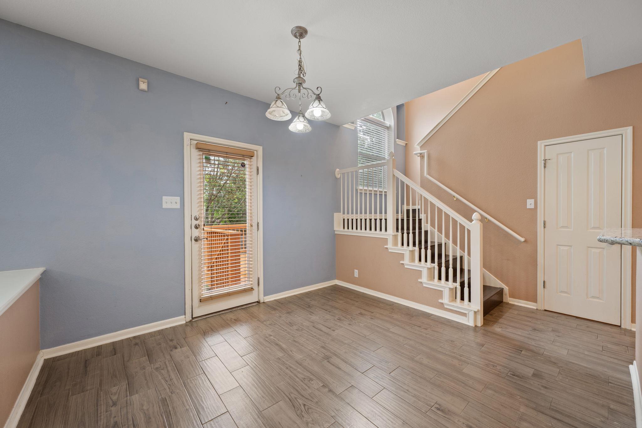 1006 Shadow Valley Cv Property Photo 11