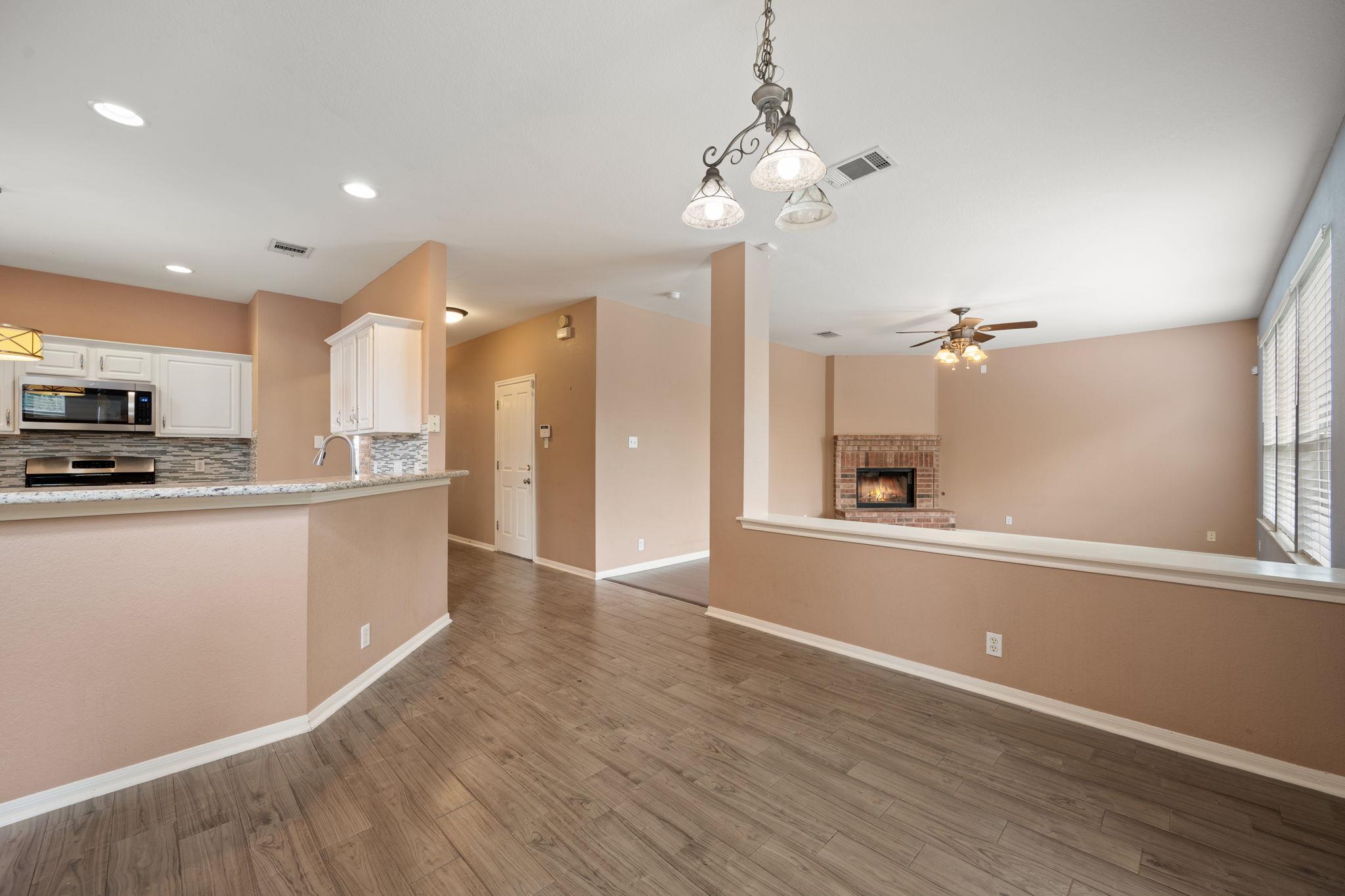 1006 Shadow Valley Cv Property Photo 12