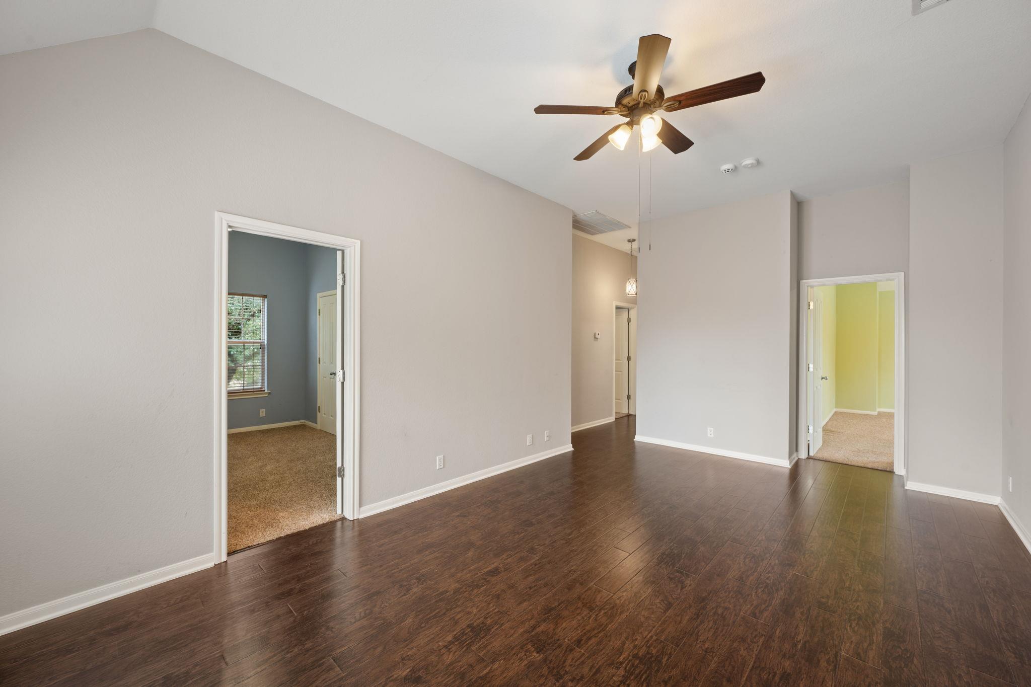 1006 Shadow Valley Cv Property Photo 16