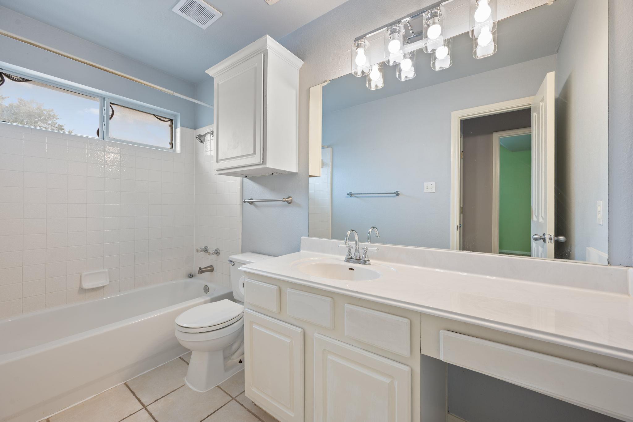 1006 Shadow Valley Cv Property Photo 25