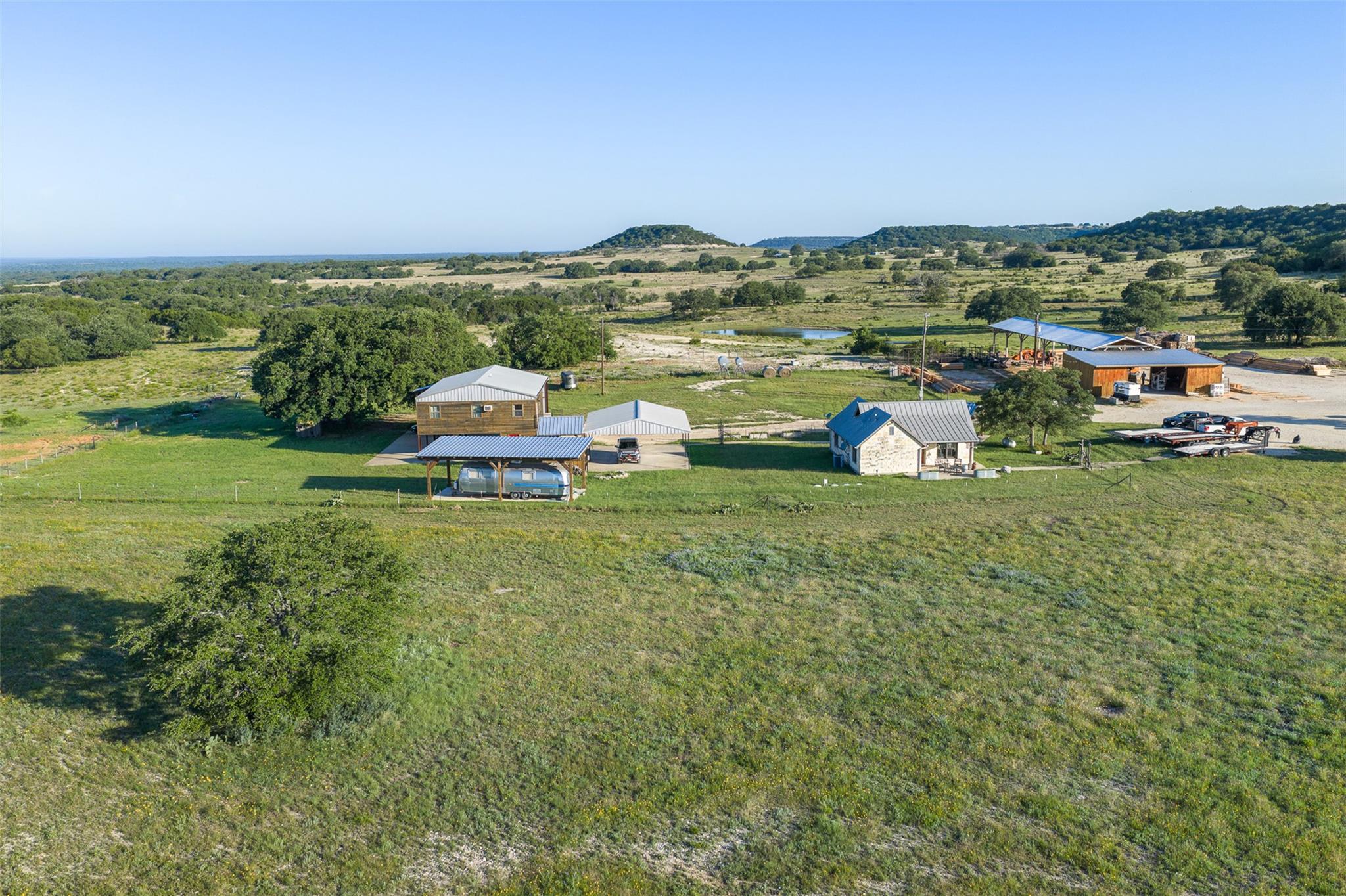 1081 County Road 1320 None Property Photo 4