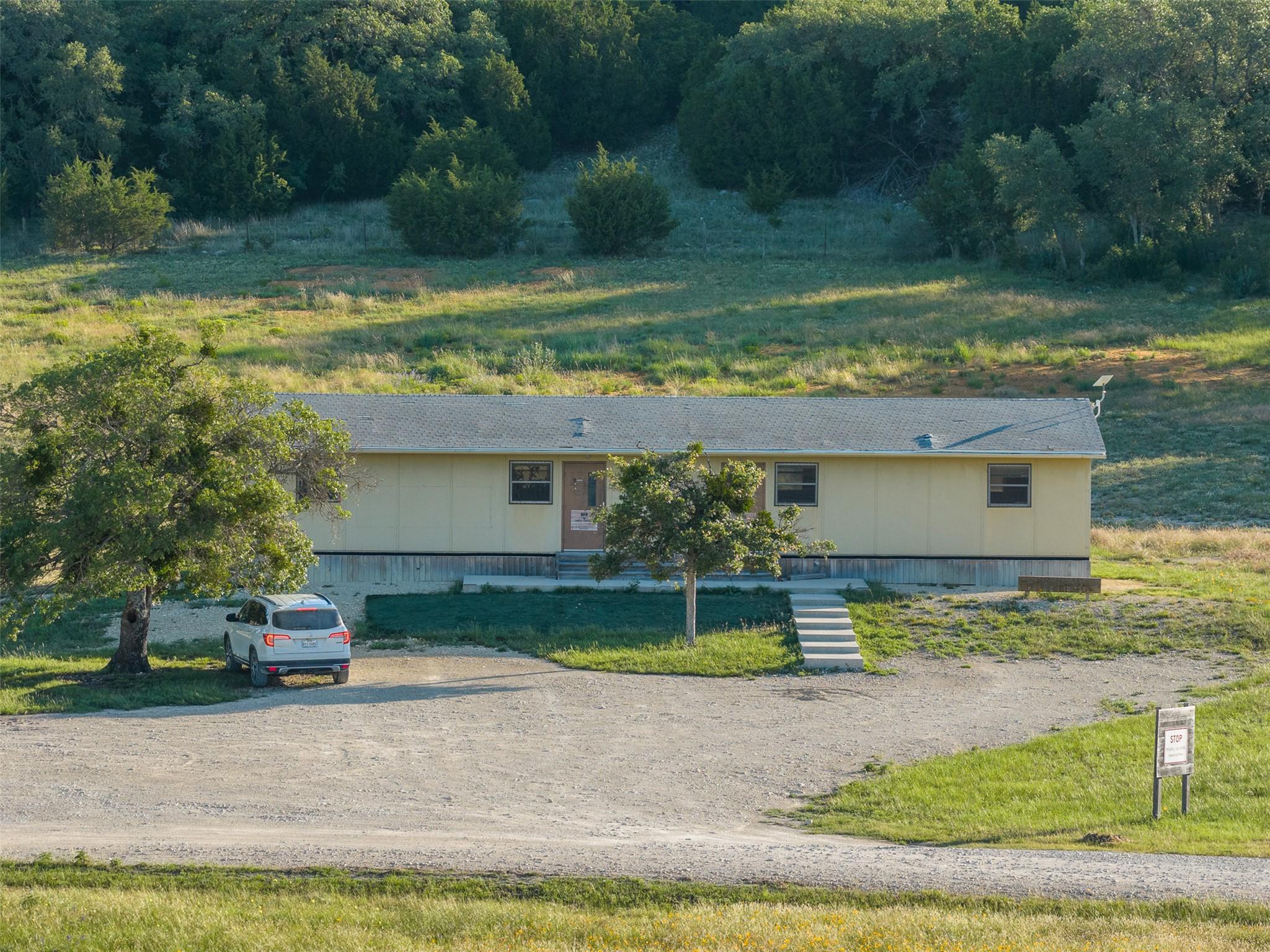 1081 County Road 1320 None Property Photo 5