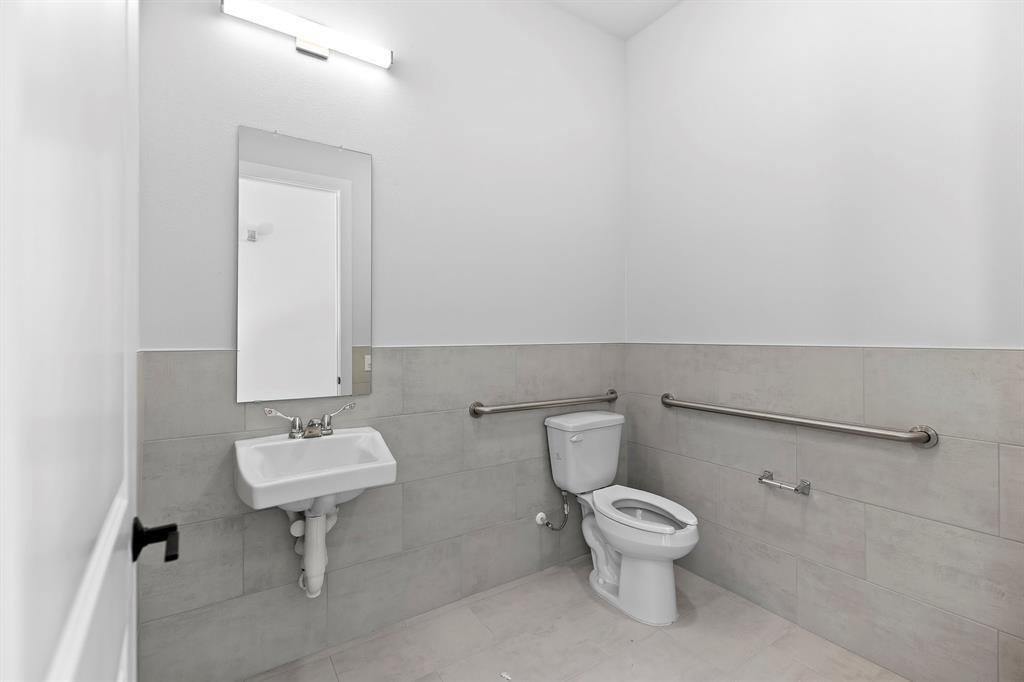 15141 Ronald Reagan Blvd #511 Property Photo 24