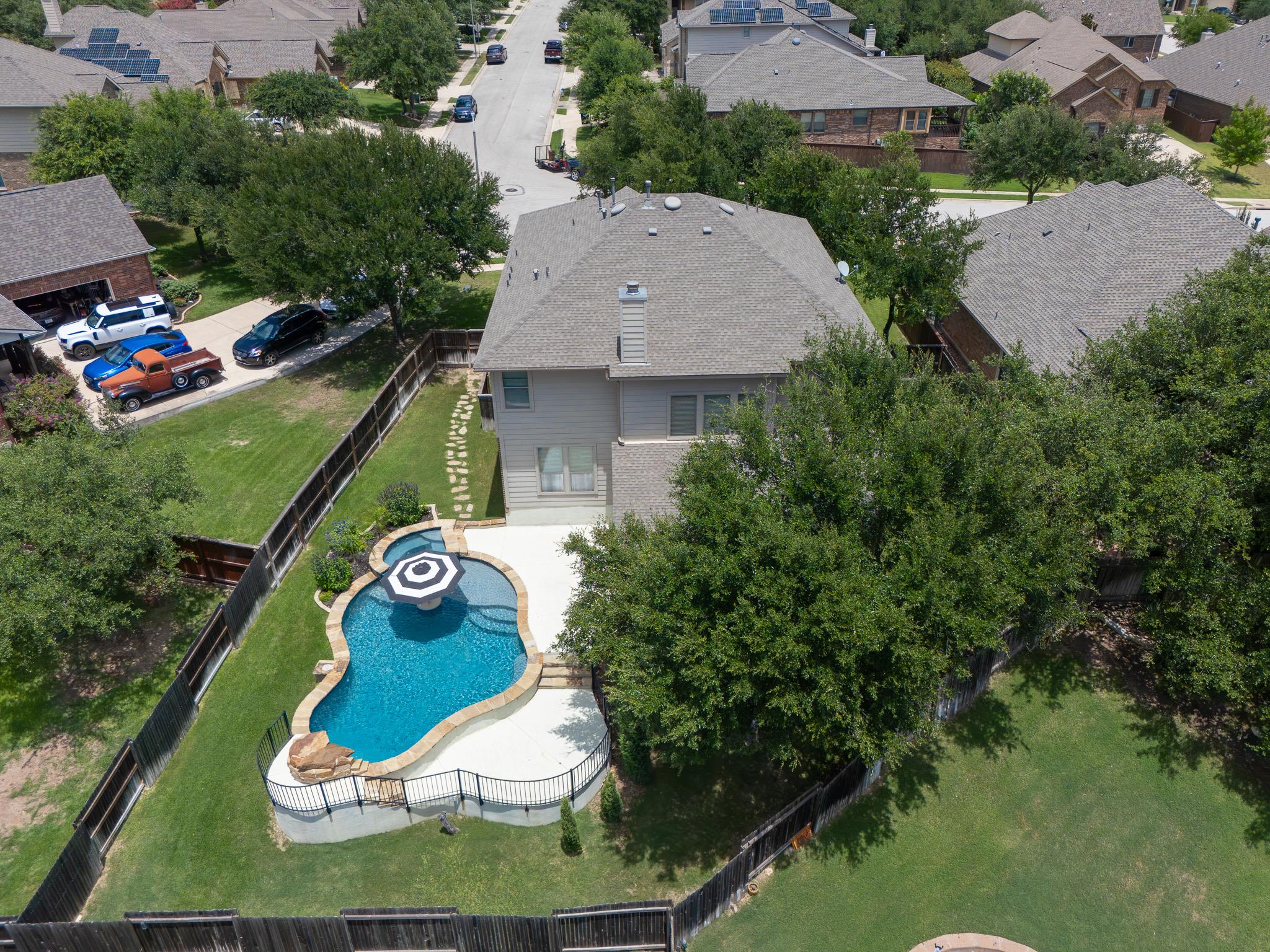 468 Monahans Dr Property Photo 1