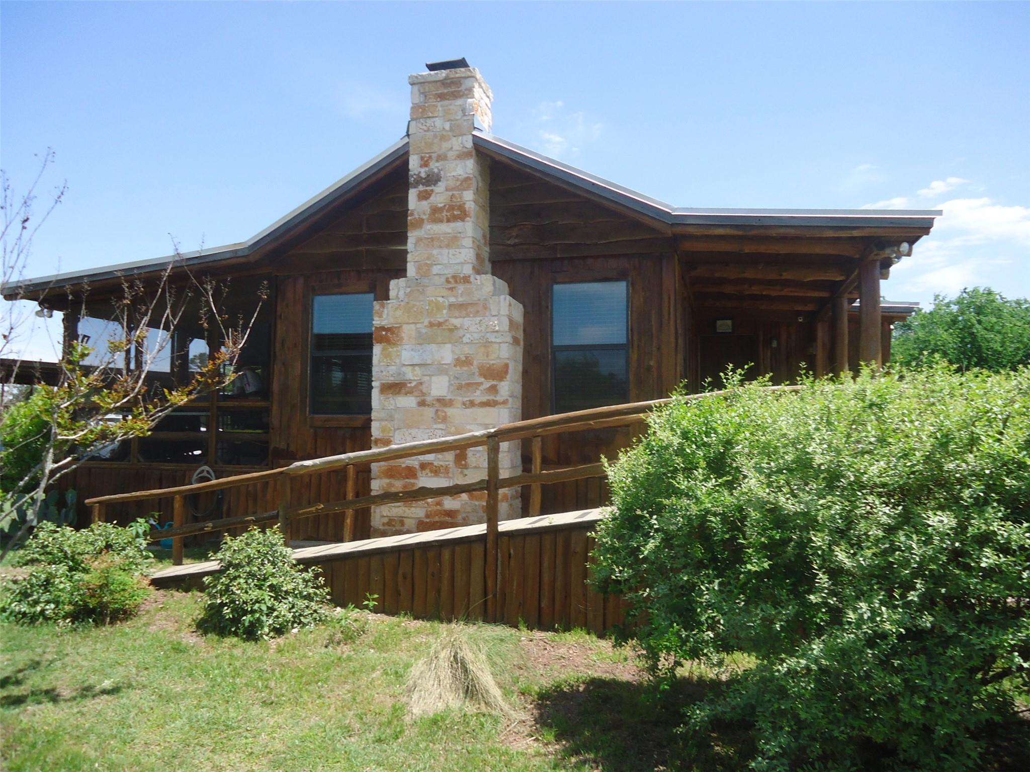 131 Cardinal Dr B Property Photo