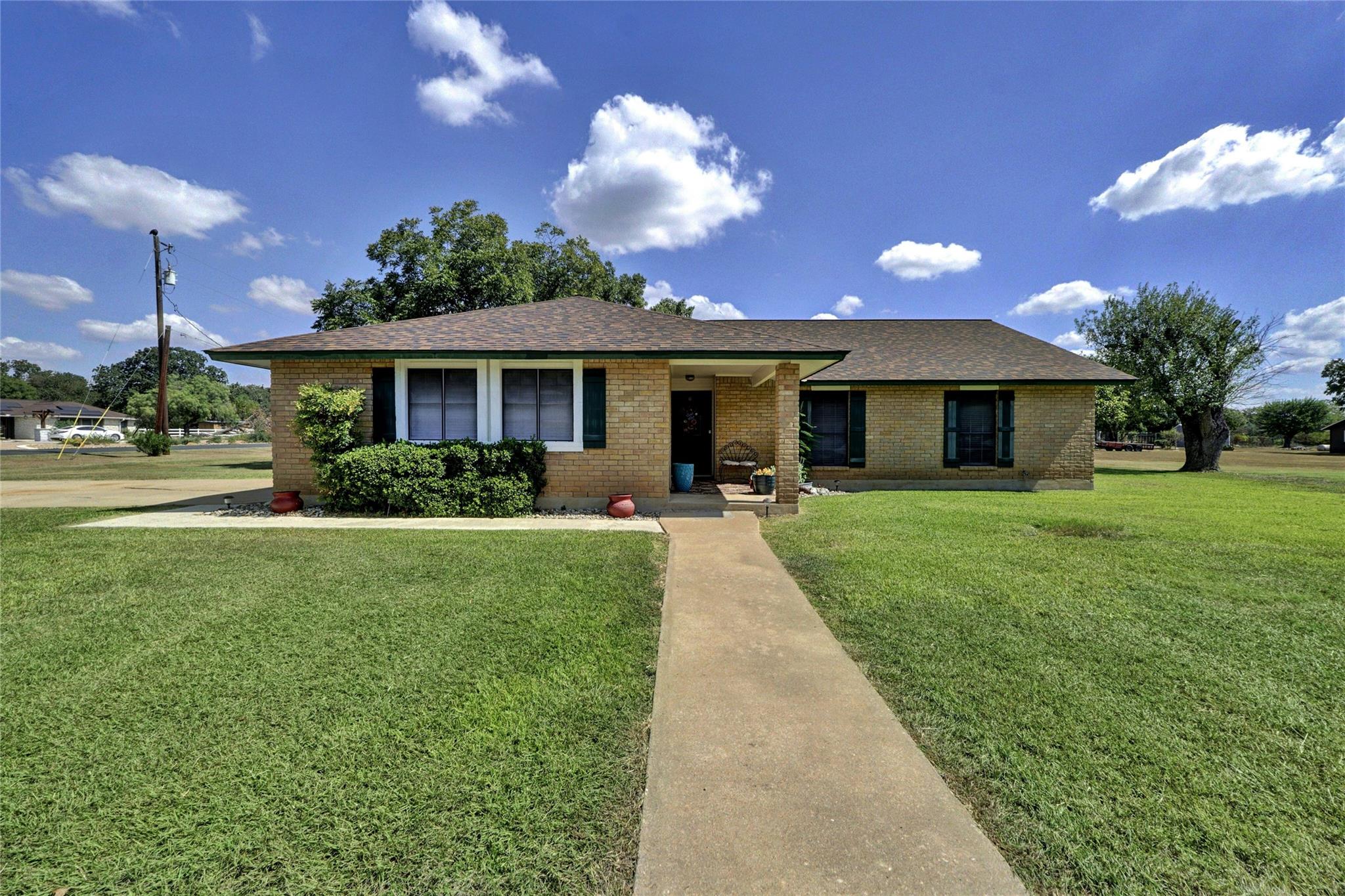 1305 Brushy Bend Dr Property Photo