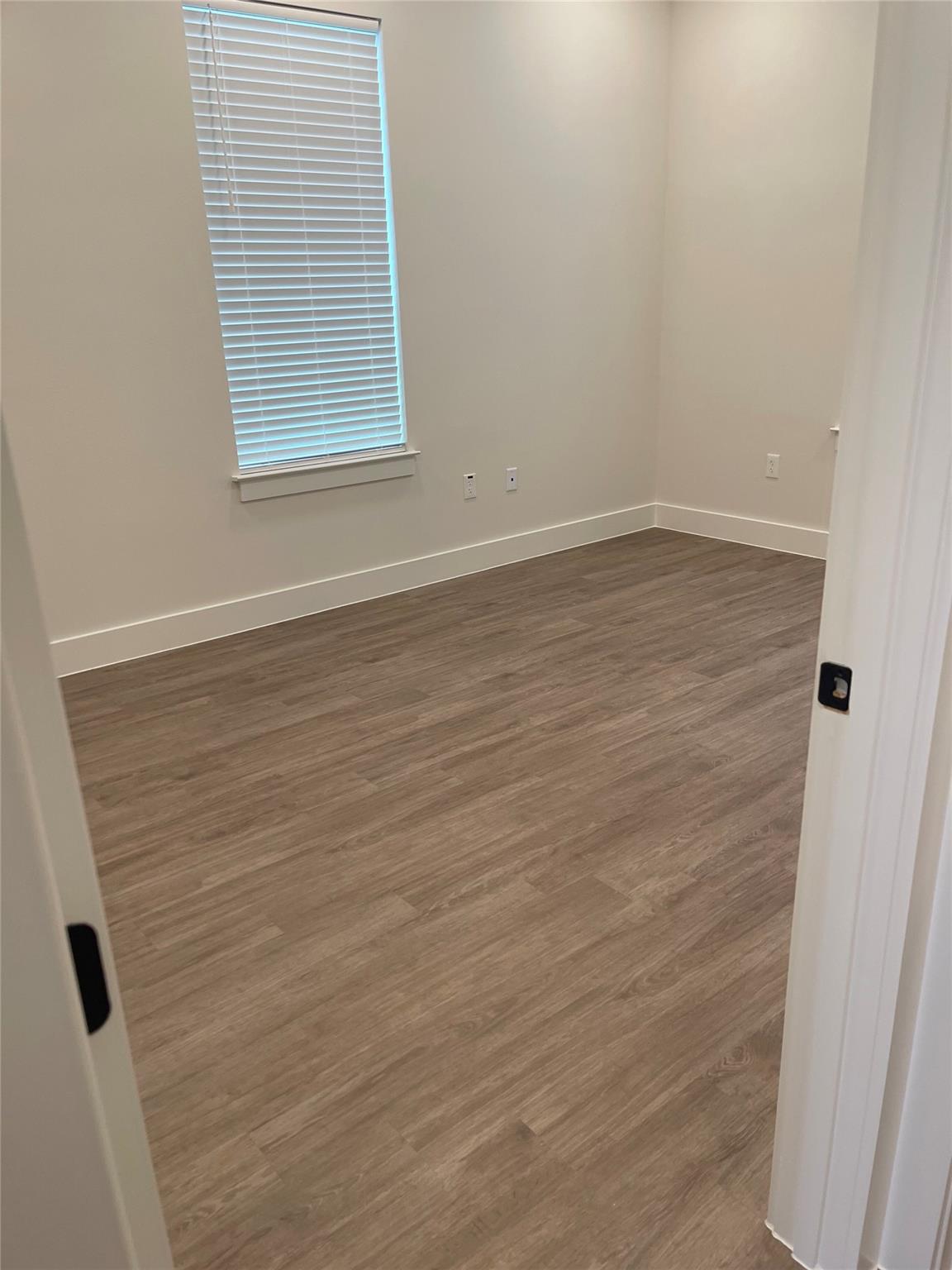 Mayfiled Office Park 3835 Cr 175 None #610 Property Photo 4