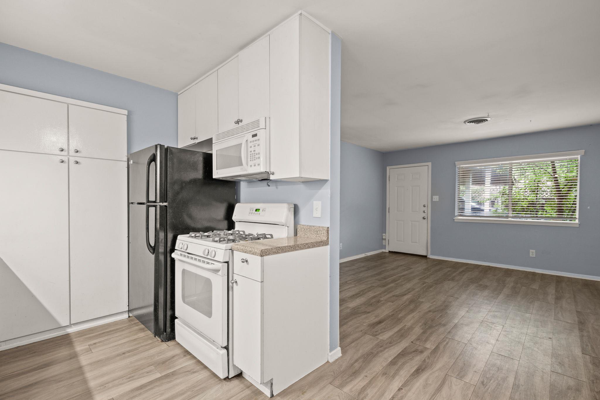 2021 Wheless Ln #a Property Photo 8