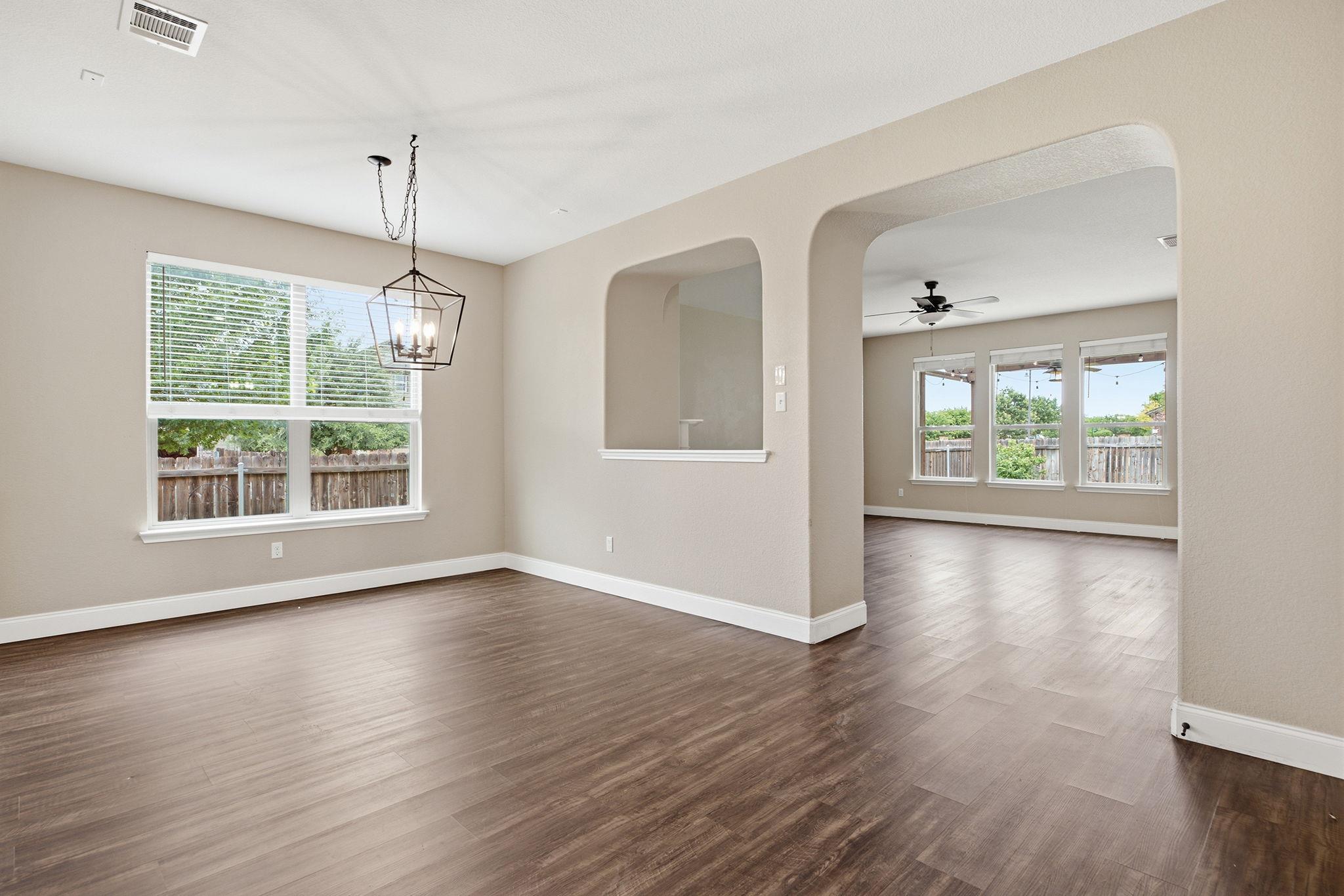 2950 E Old Settlers Blvd #29 Property Photo 8