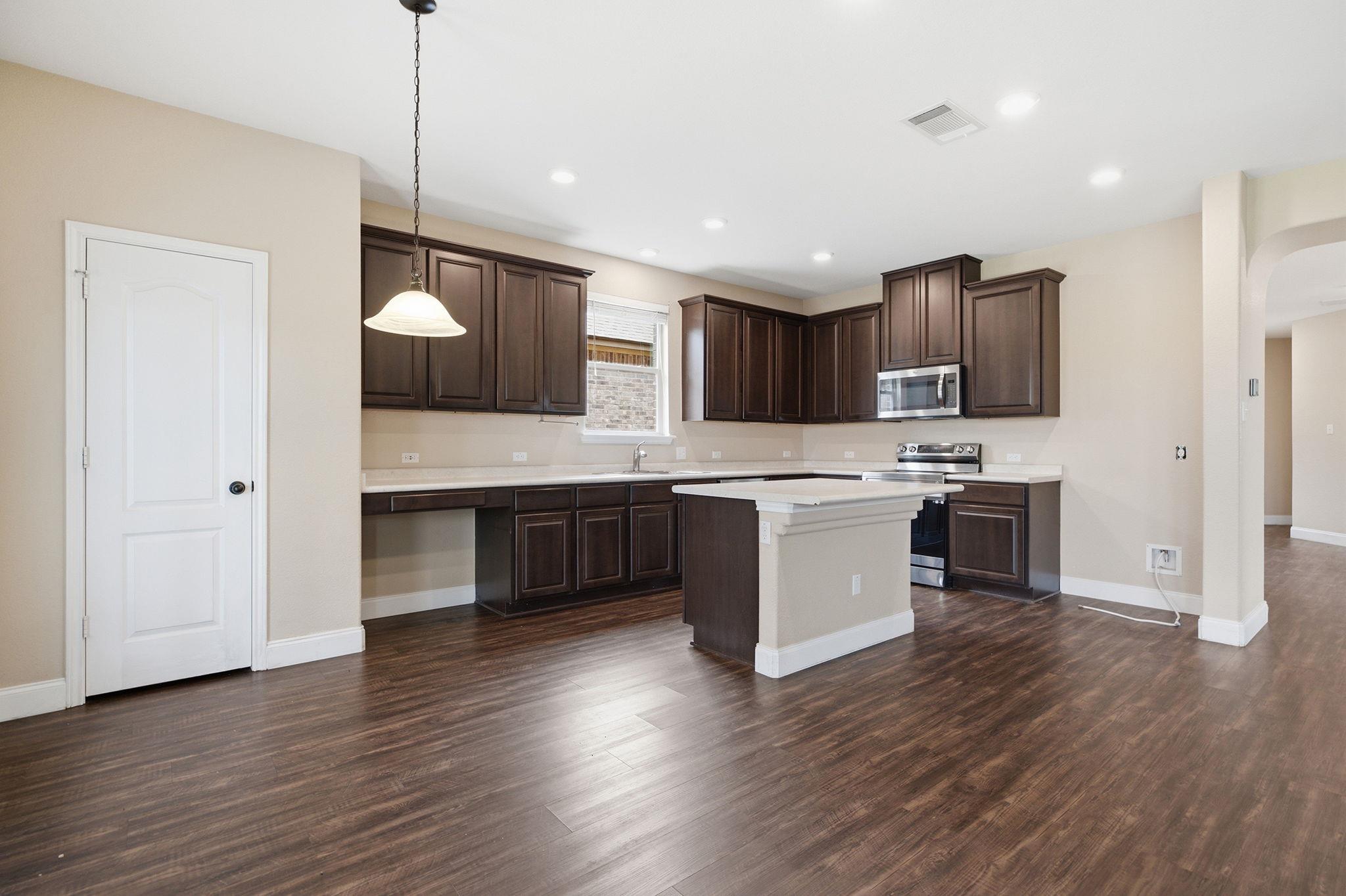 2950 E Old Settlers Blvd #29 Property Photo 15
