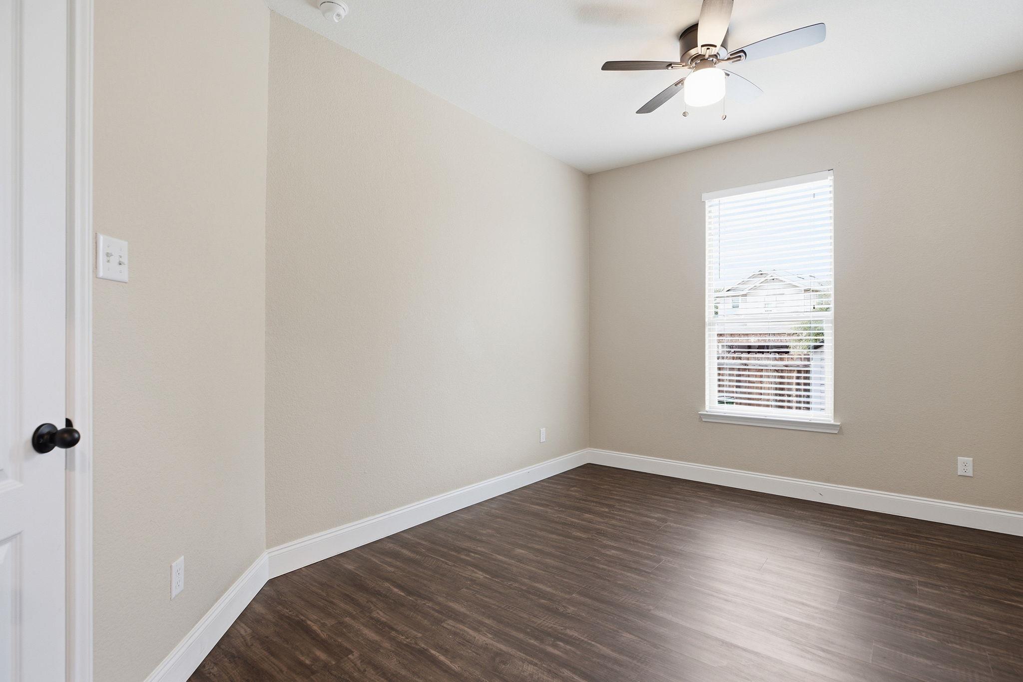 2950 E Old Settlers Blvd #29 Property Photo 17