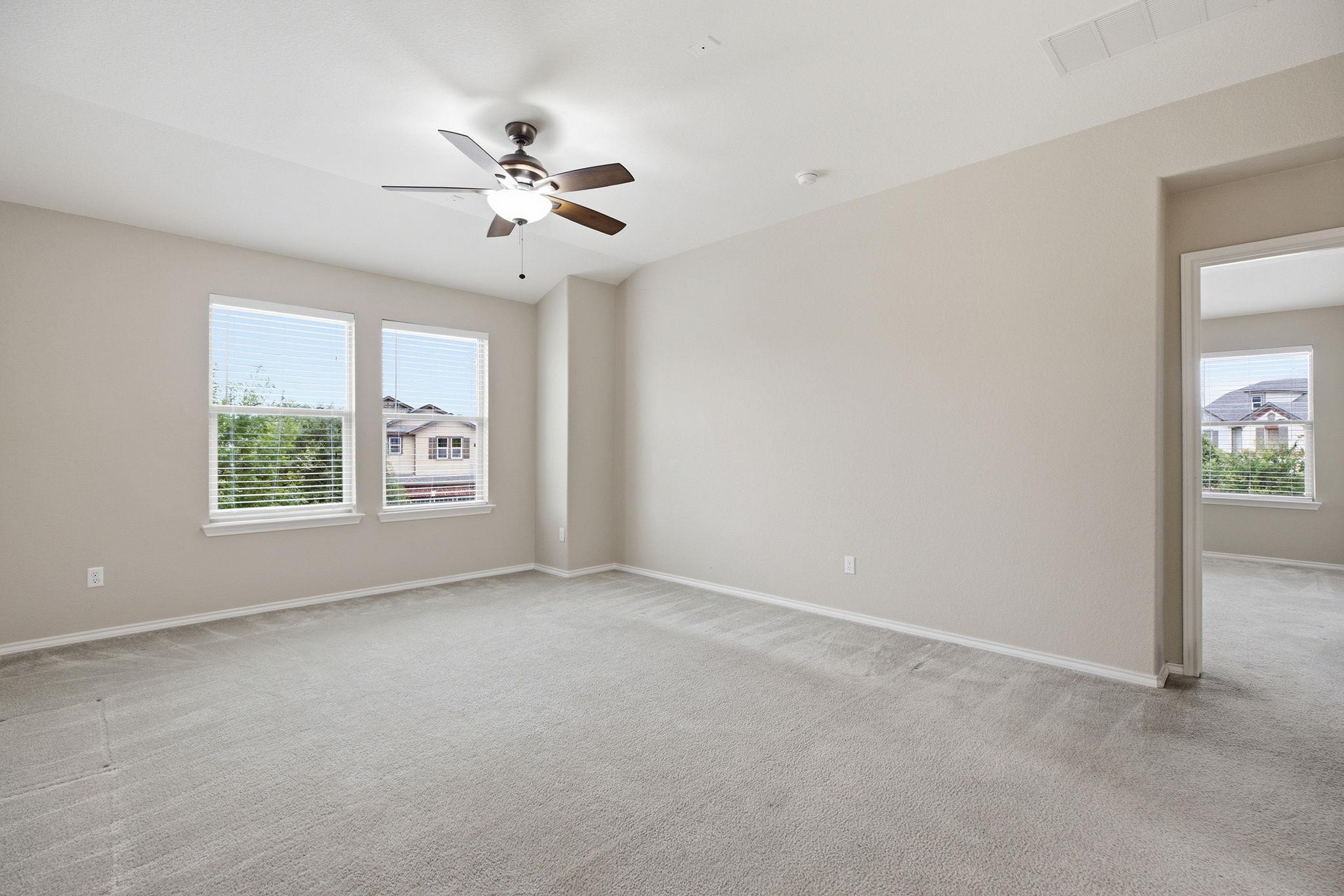 2950 E Old Settlers Blvd #29 Property Photo 22