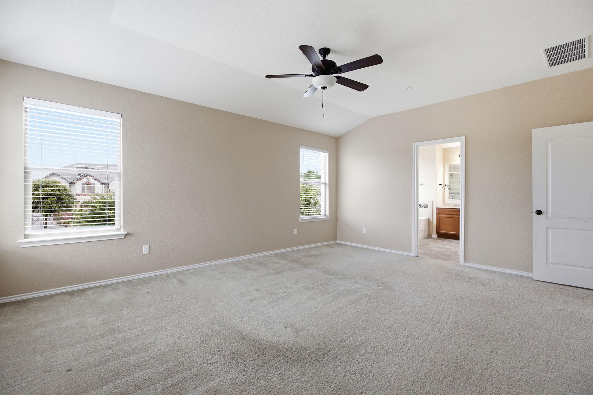 2950 E Old Settlers Blvd #29 Property Photo 25
