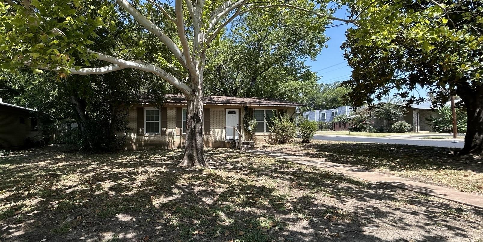 6512 Linda Ln Property Photo 1