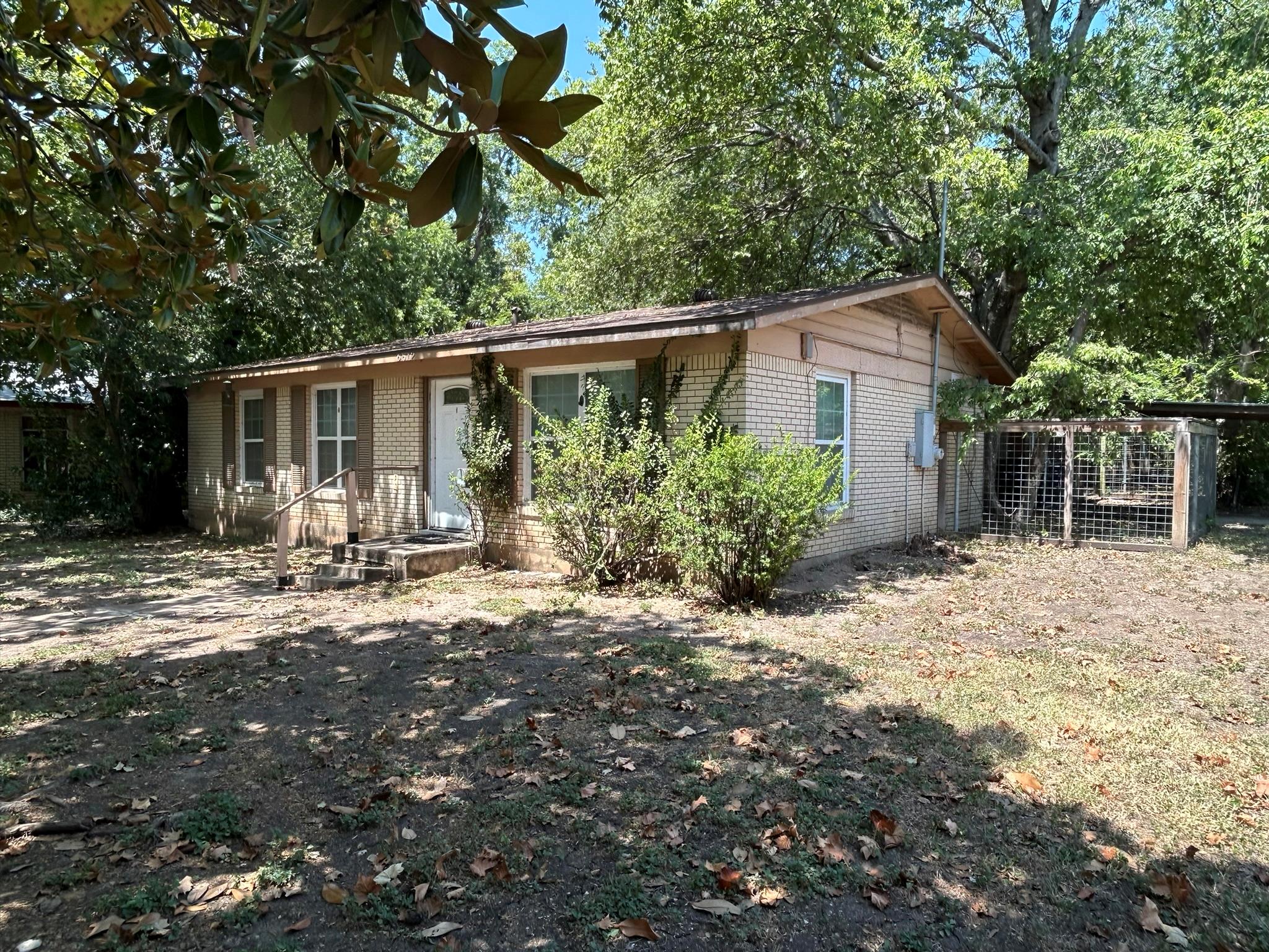 6512 Linda Ln Property Photo 2