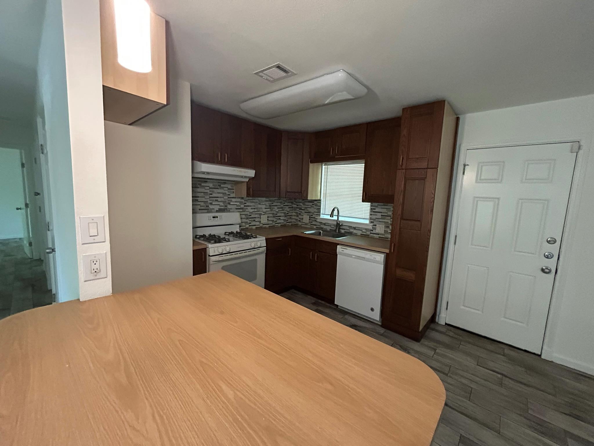 6512 Linda Ln Property Photo 5