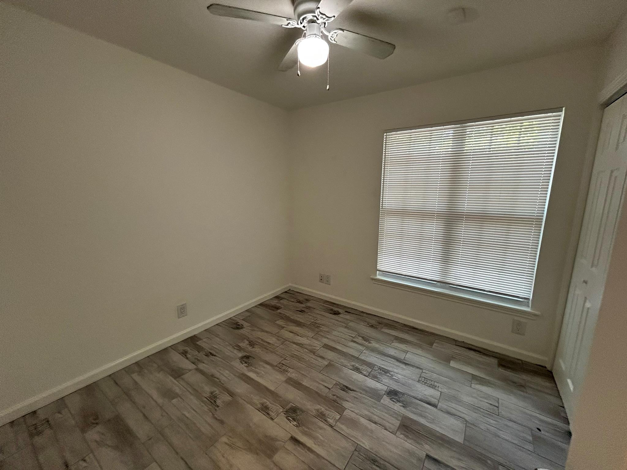 6512 Linda Ln Property Photo 10