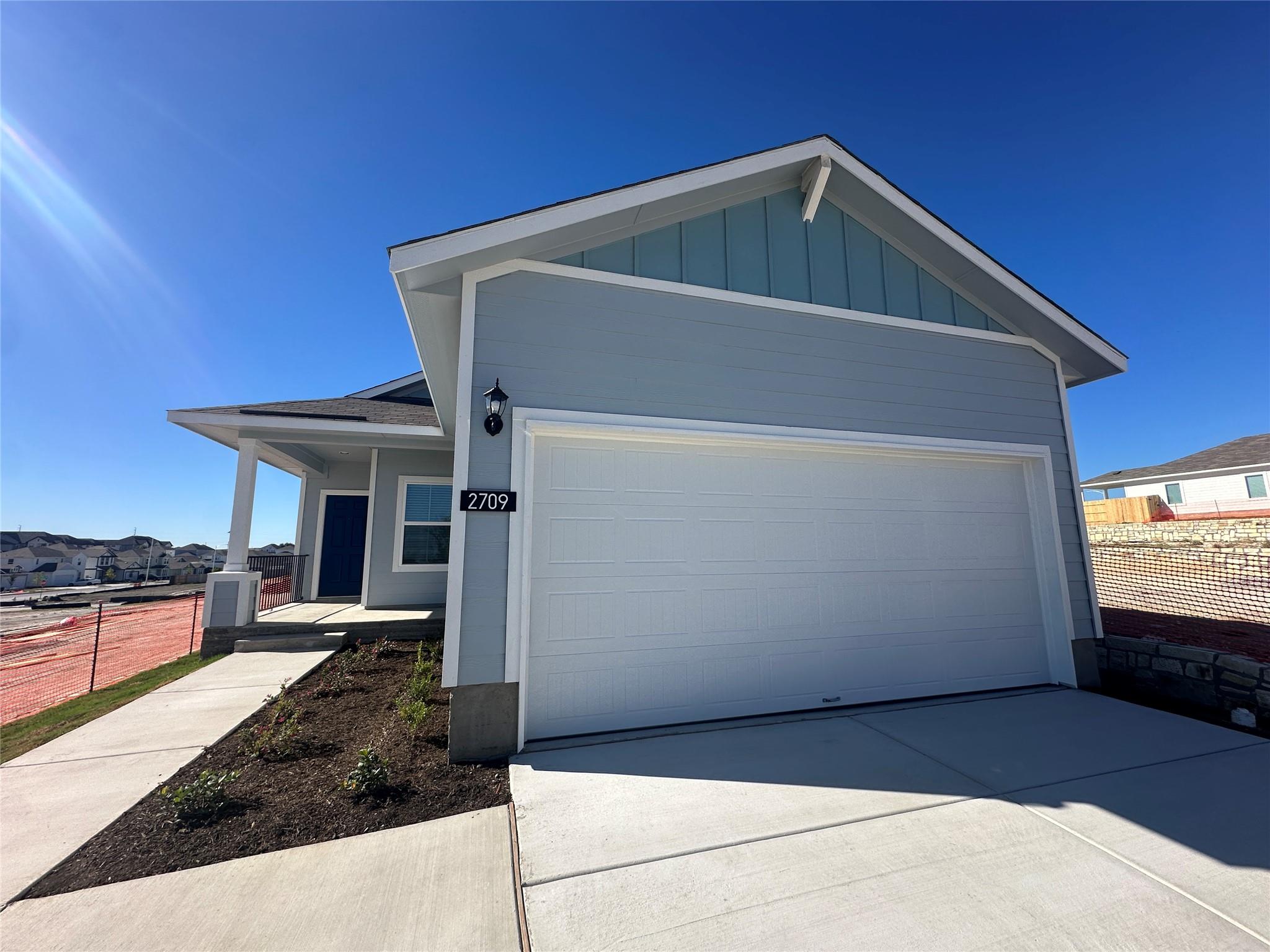 2709 Derwent Dr Property Photo 1