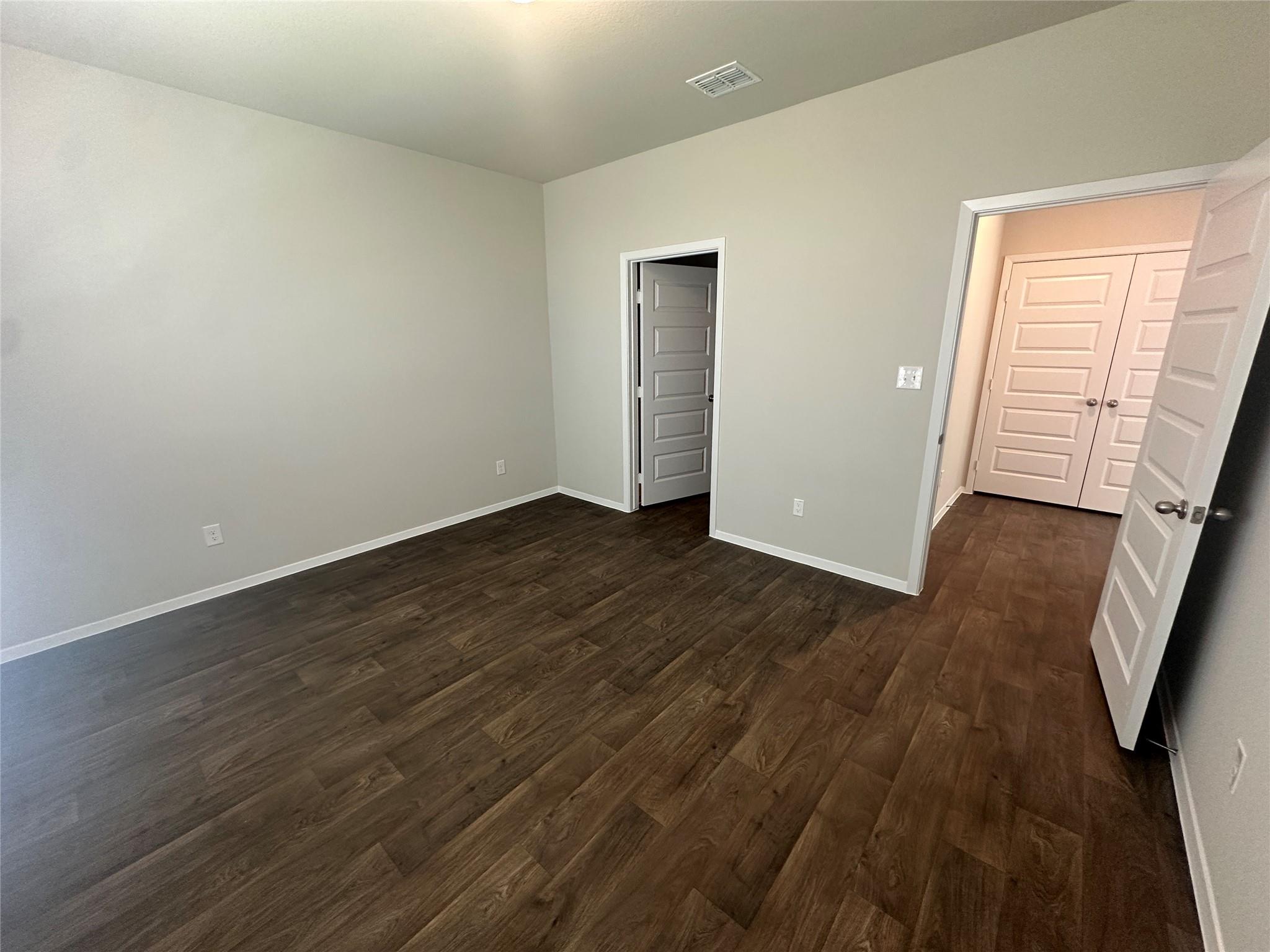 2709 Derwent Dr Property Photo 7