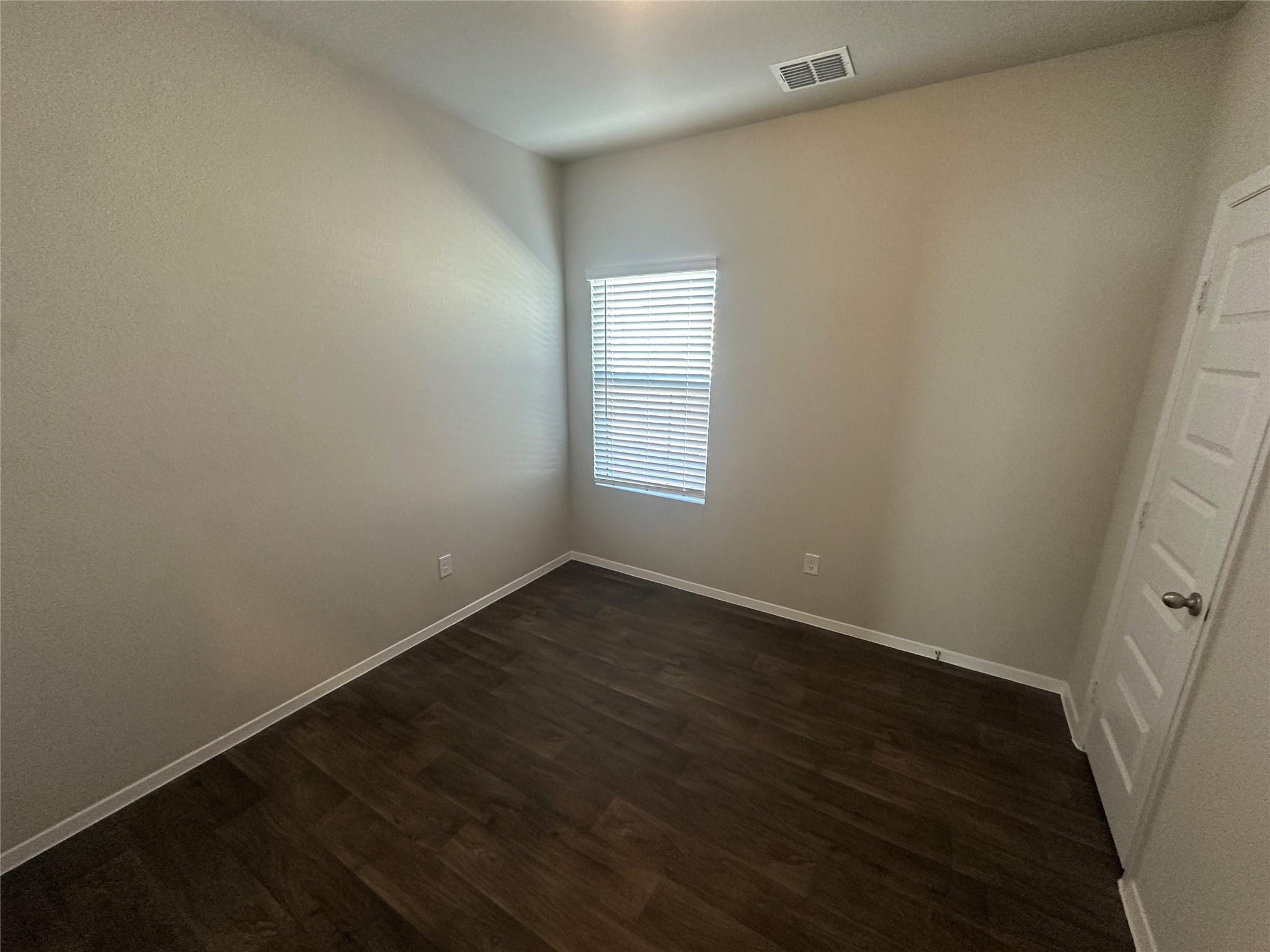 2709 Derwent Dr Property Photo 10
