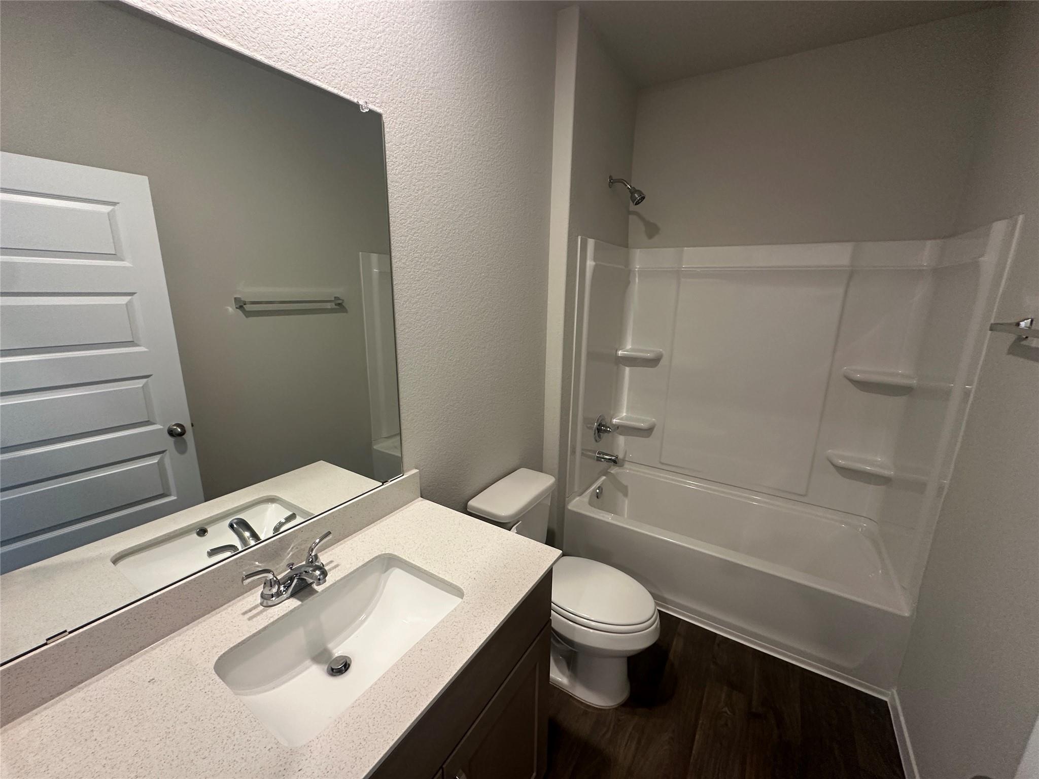 2709 Derwent Dr Property Photo 13
