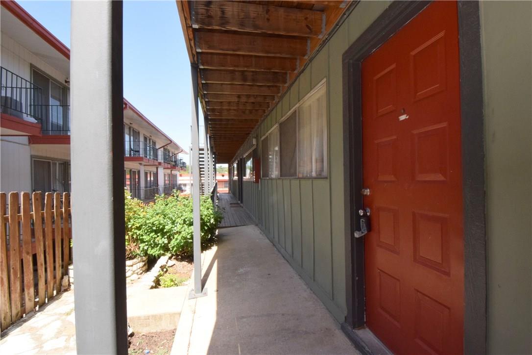 2404 Longview St #103 Property Photo 2