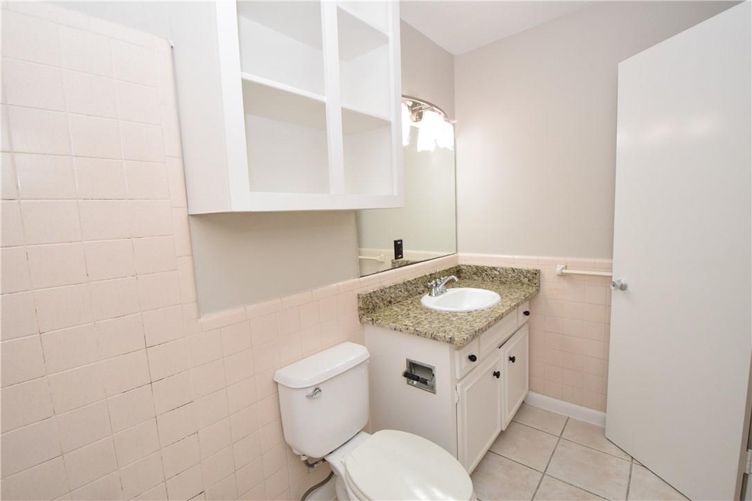 2404 Longview St #103 Property Photo 3