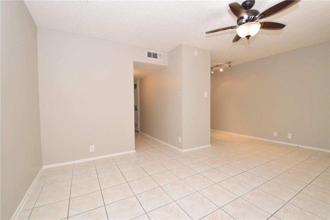 2404 Longview St #103 Property Photo 11