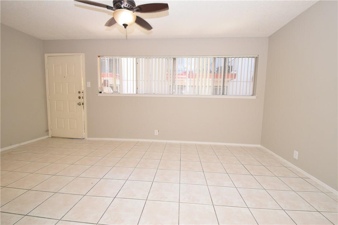 2404 Longview St #103 Property Photo 12