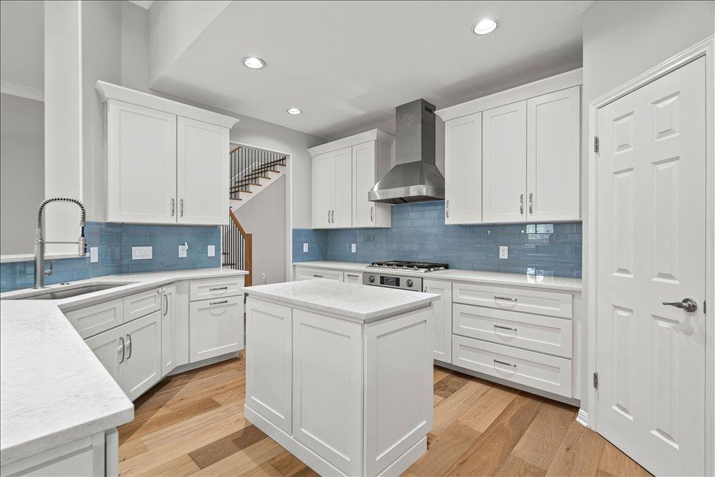 5301 Deerwood Ln Property Photo 10