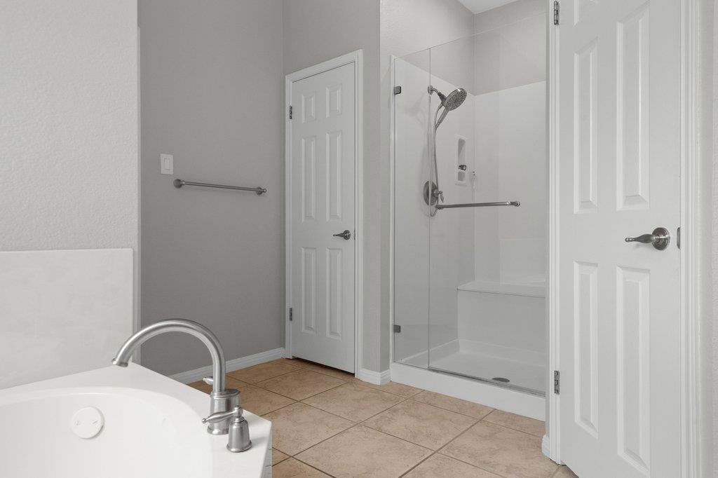 5301 Deerwood Ln Property Photo 17