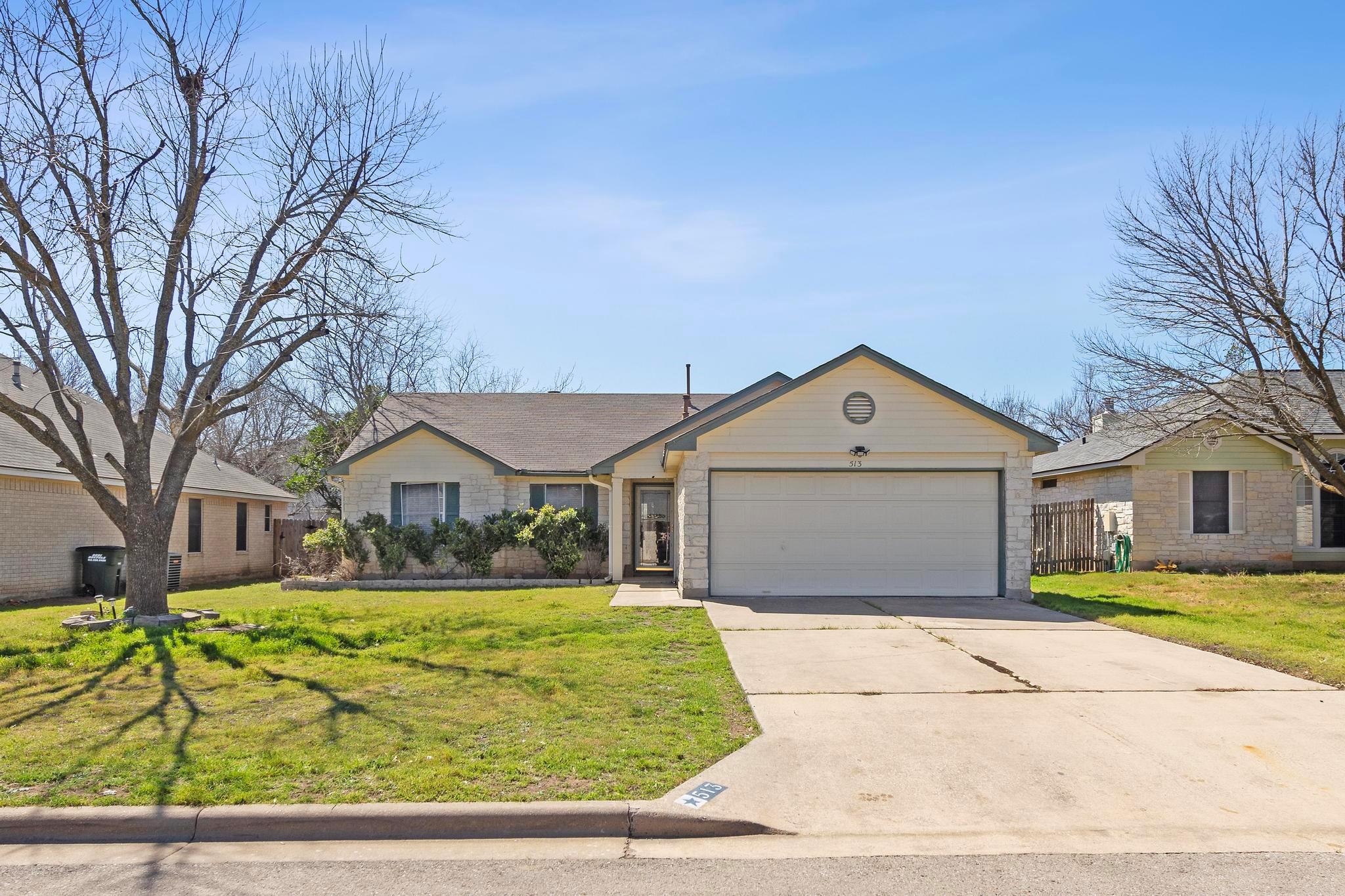 513 Clearcreek Dr Property Photo