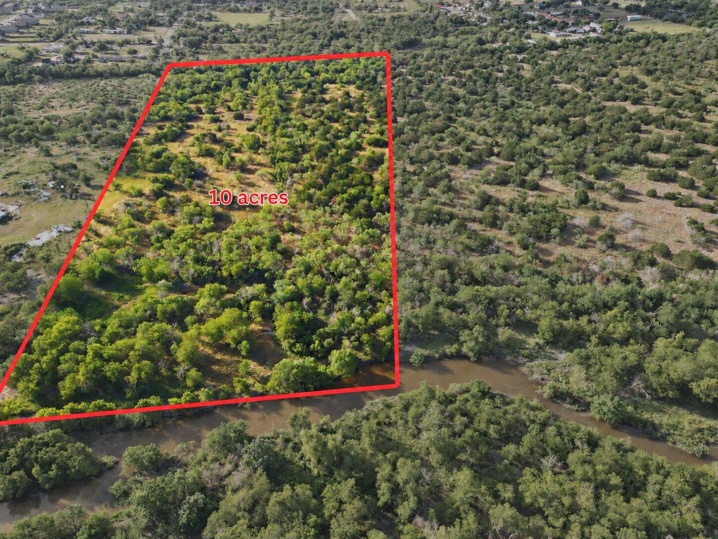 - - Dr Property Photo 3