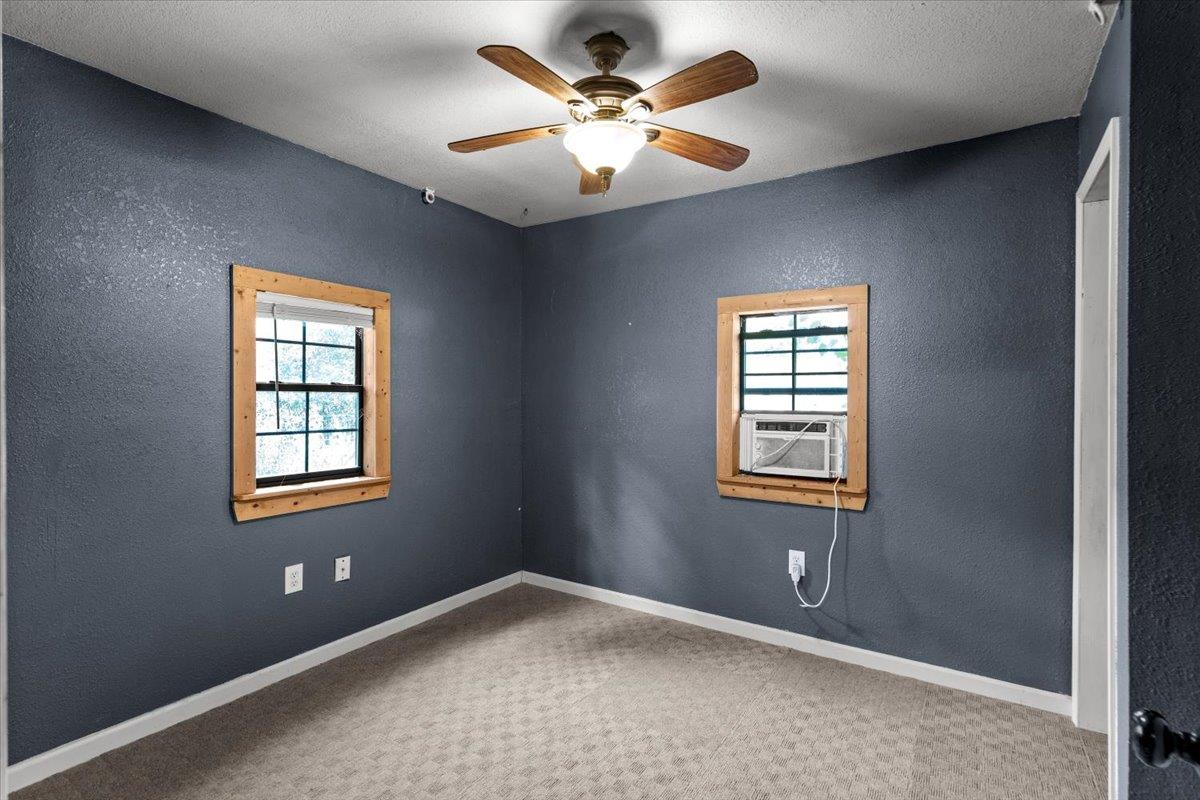 138 Forest Ln Property Photo 33