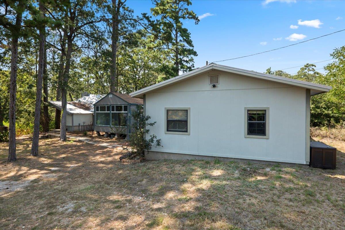 138 Forest Ln Property Photo 39