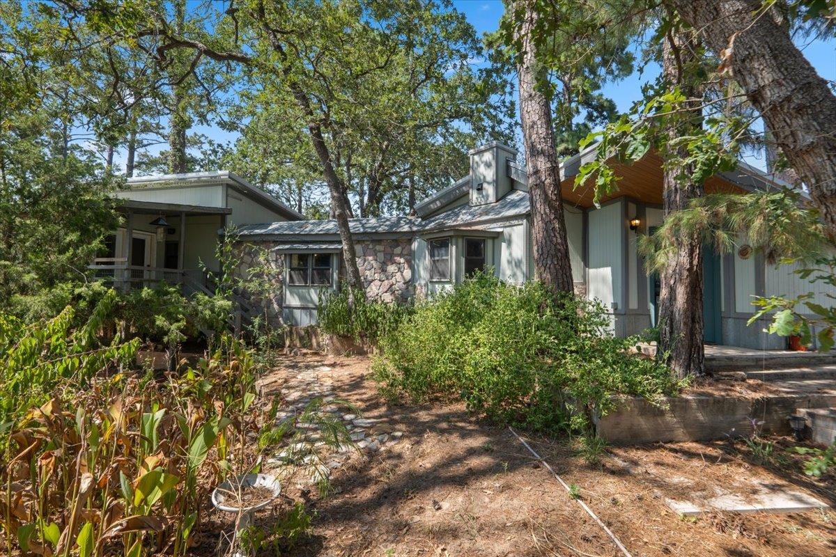 138 Forest Ln Property Photo 40