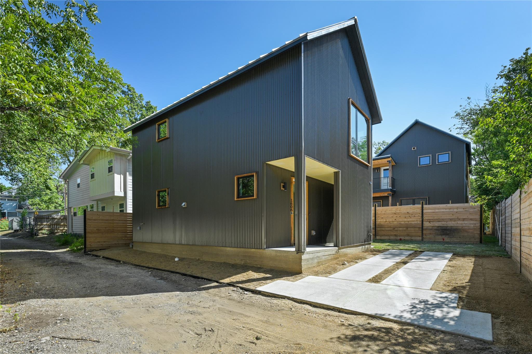1606 Cedar Ave #b Property Photo 1