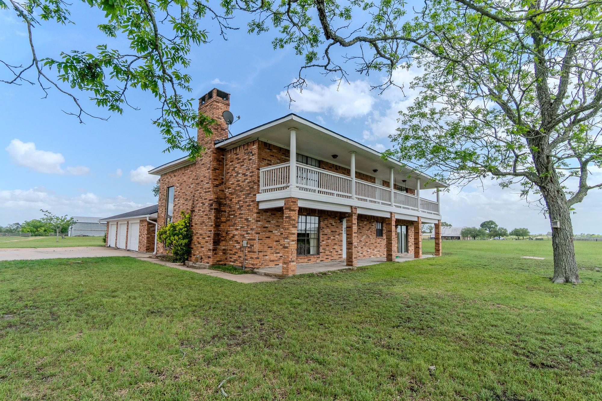 2745 Holub Rd Property Photo 24