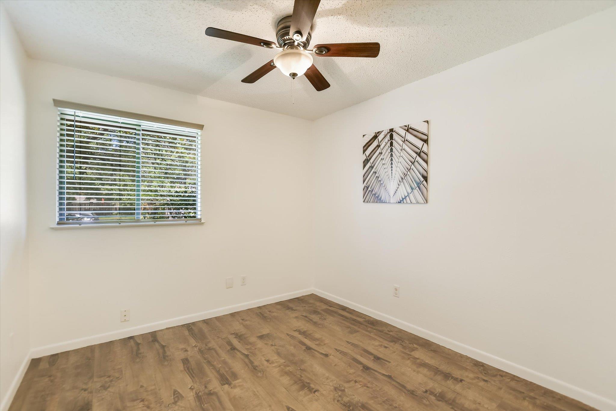 514 Chihuahua Trl Property Photo 8