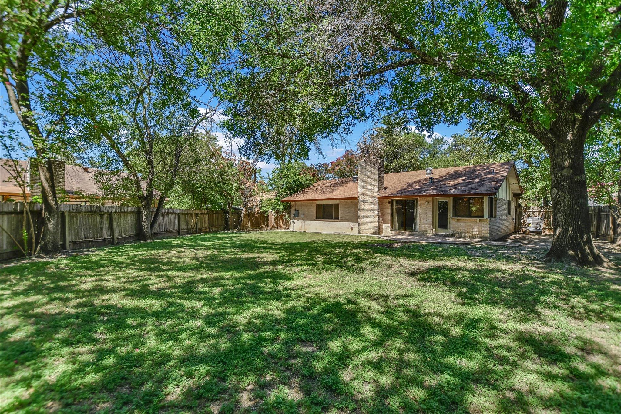 514 Chihuahua Trl Property Photo 11